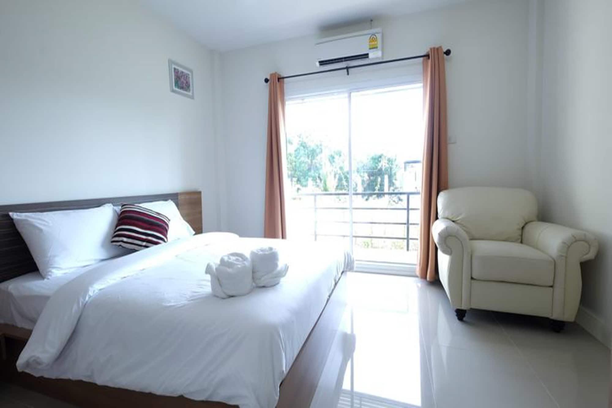 Privacy Residence Lopburi Luaran gambar