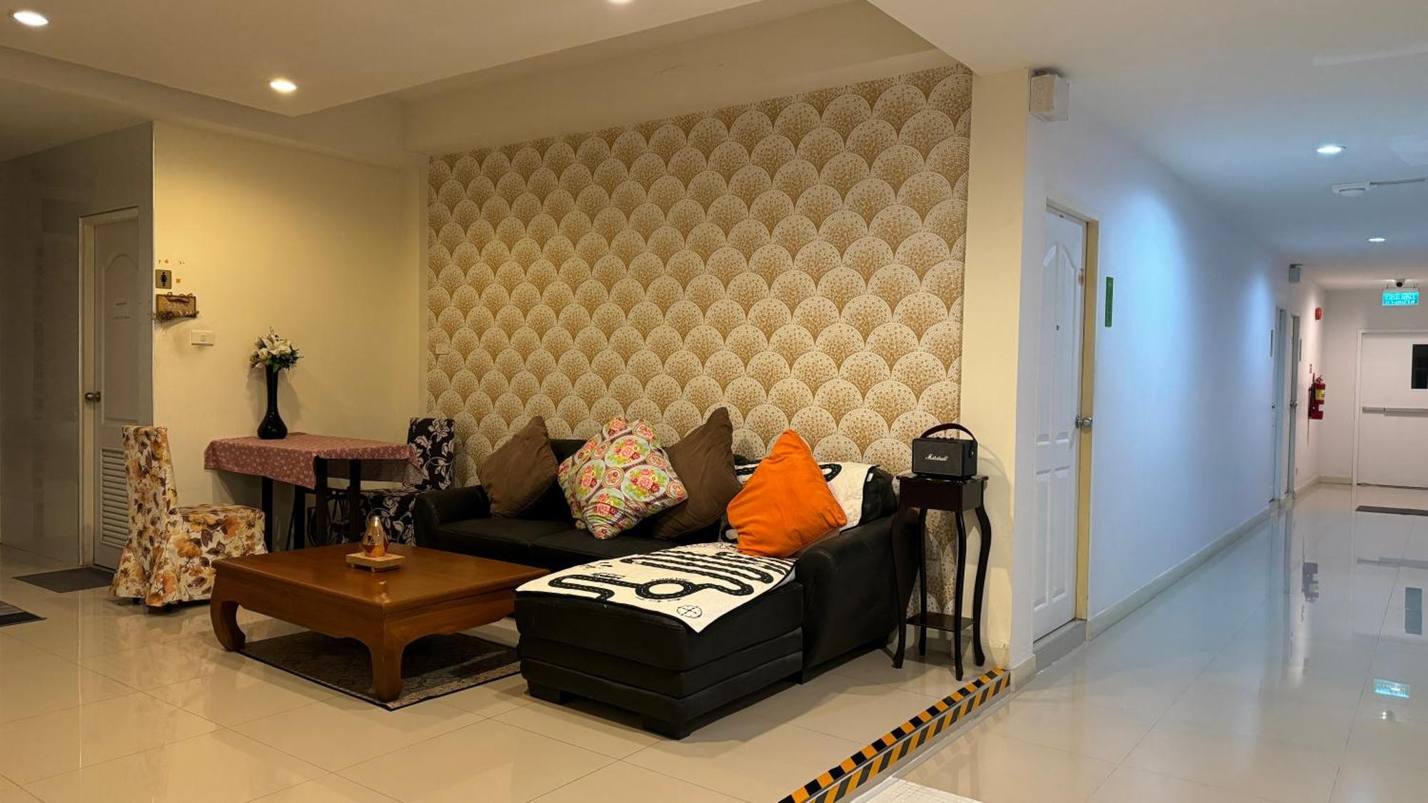 Privacy Residence Lopburi Luaran gambar