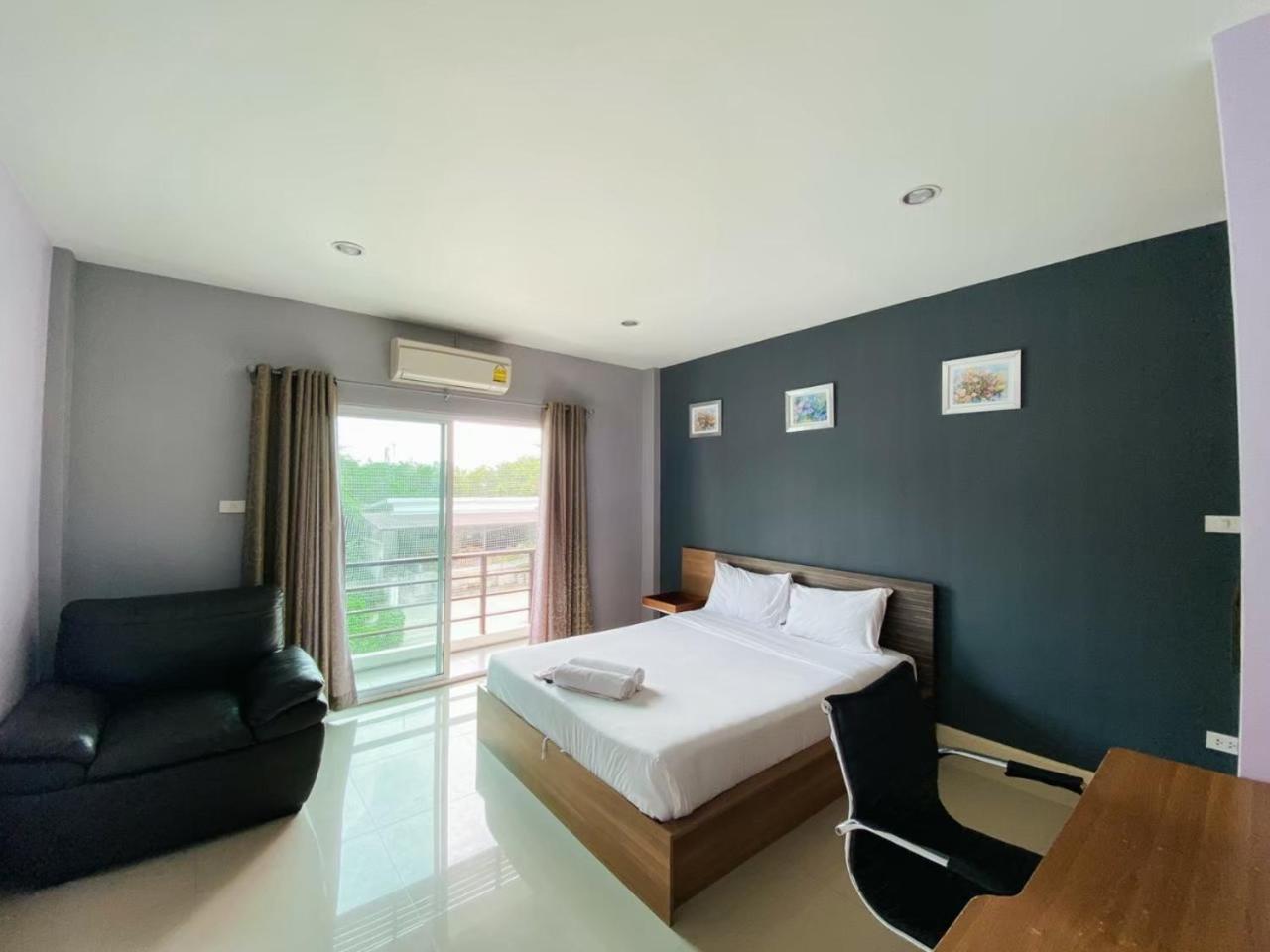 Privacy Residence Lopburi Luaran gambar