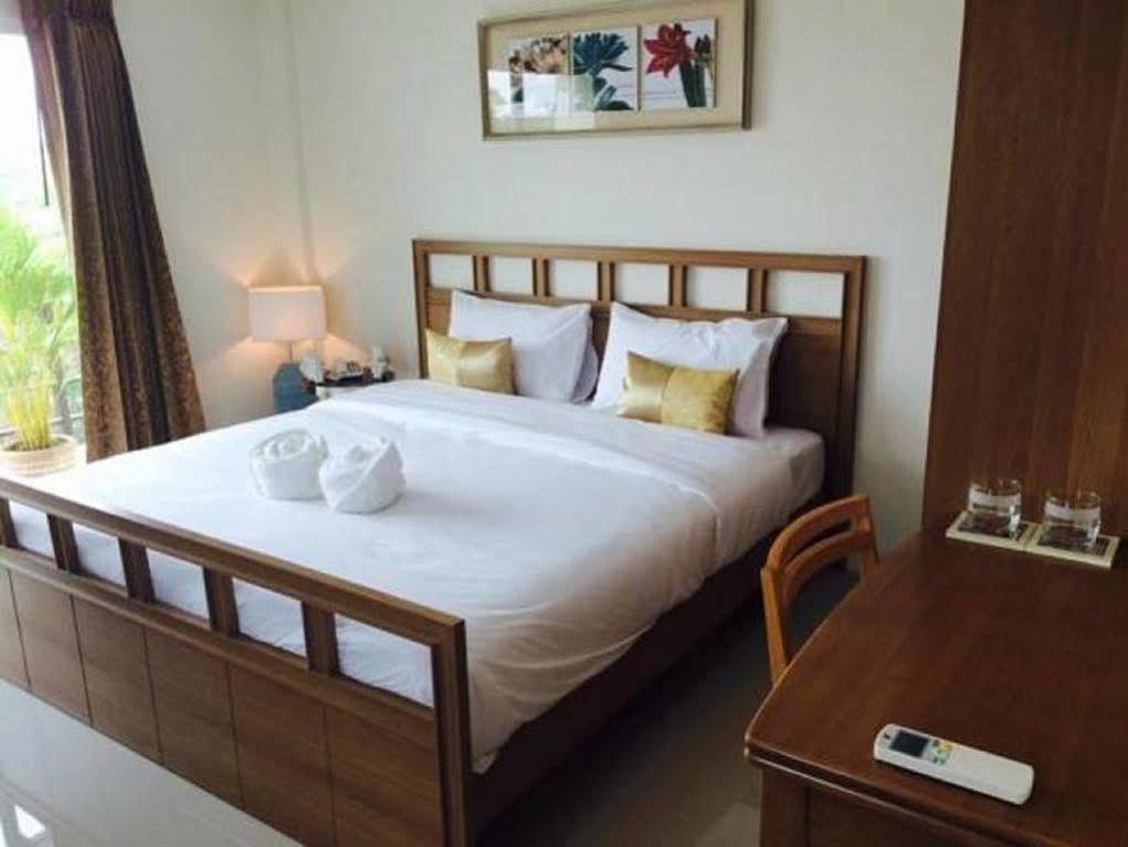 Privacy Residence Lopburi Luaran gambar