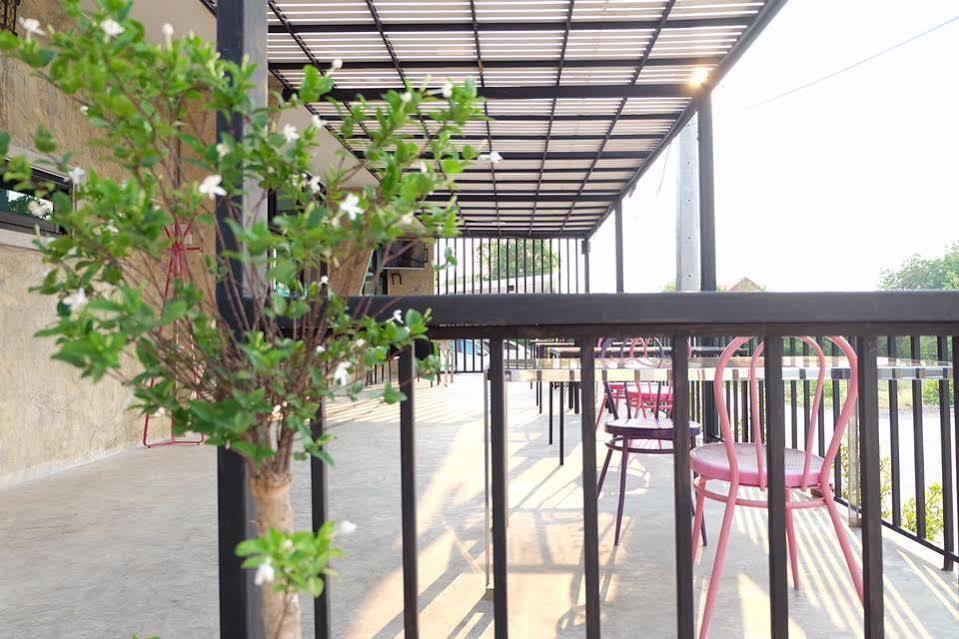 Privacy Residence Lopburi Luaran gambar
